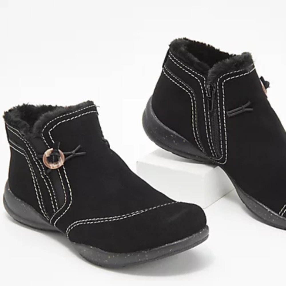 CLARKS Roseville Aster Boots - Black Suede with Warm Faux Fur Lining